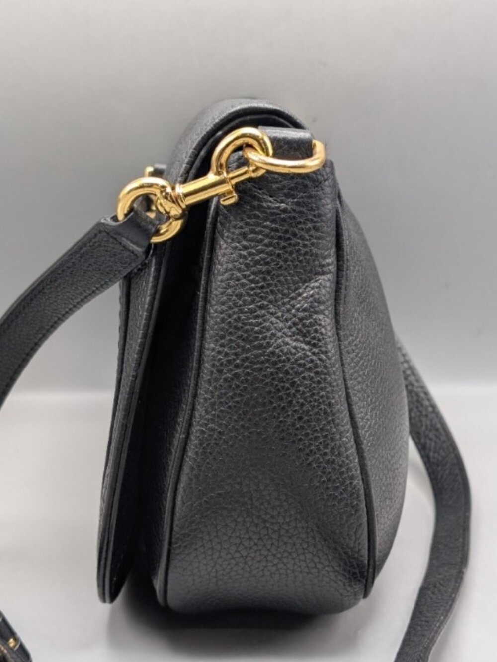 $349 Auth MARC JACOBS Pebbled Leather Shoulder Bag Crossbody Excellent - Picture 6 of 9